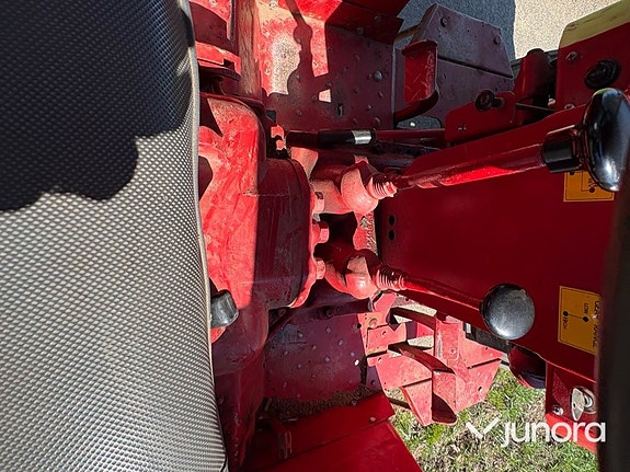 Traktor - McCormick International, B 614 27 of 30