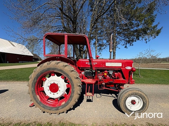 Traktor - McCormick International, B 614 6 of 30