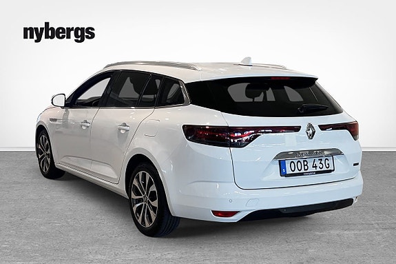 Renault Megane E-Tech 3 of 10