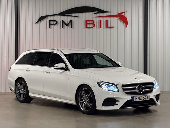 Mercedes-Benz E200 2 of 5