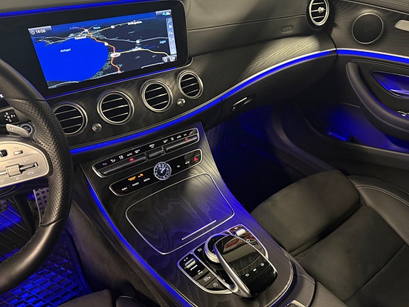 Mercedes-Benz E200 15 of 30