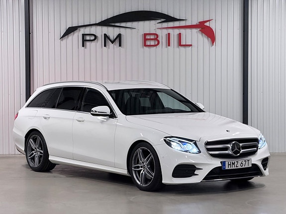 Mercedes-Benz E200 2 of 30