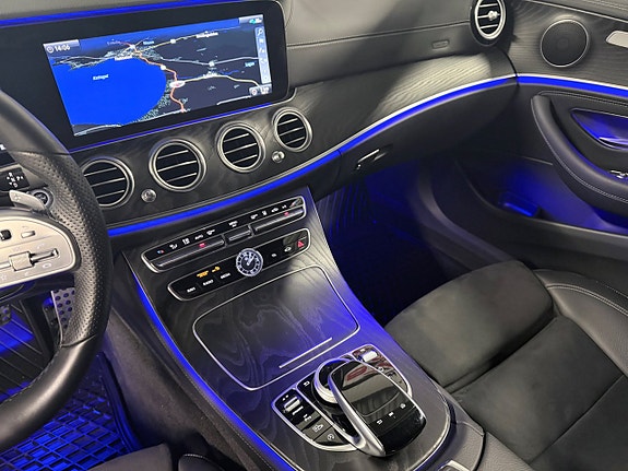 Mercedes-Benz E200 16 of 30