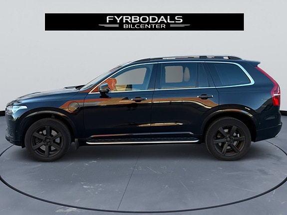 Volvo XC90 7 of 30