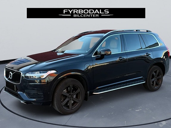 Volvo XC90 13 of 30