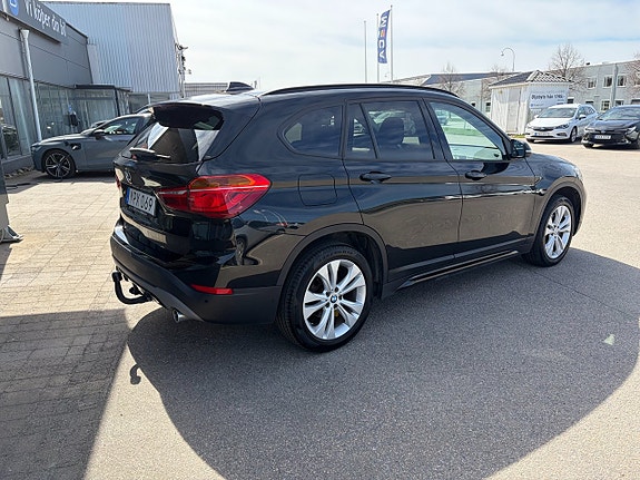 BMW X1 5 of 5