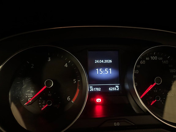 Volkswagen Passat Alltrack 8 of 20