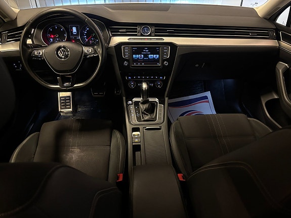 Volkswagen Passat Alltrack 17 of 20