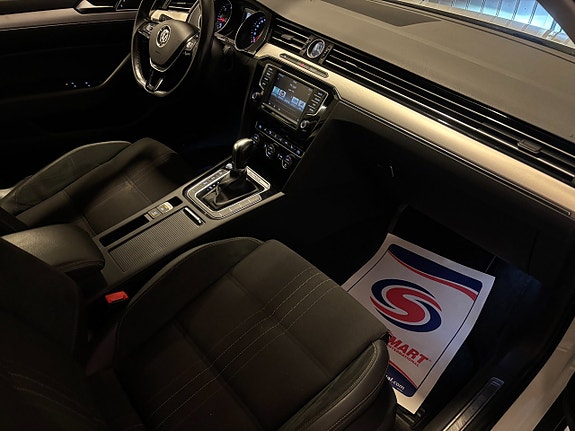 Volkswagen Passat Alltrack 14 of 20