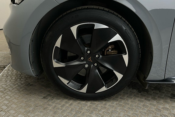 Cupra Born 12 of 21