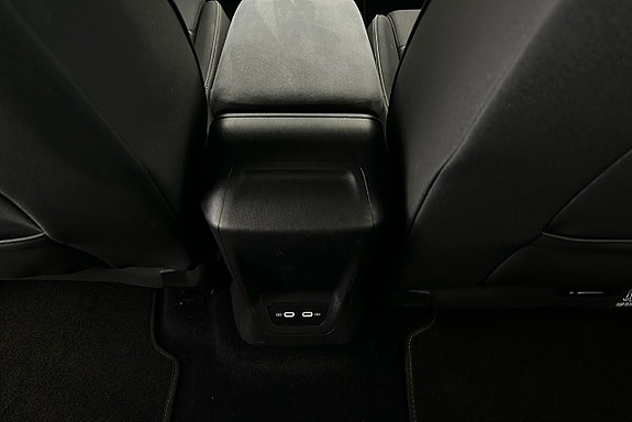 Cupra Born 17 of 21