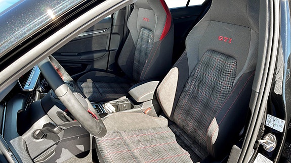 Volkswagen Golf I 8 of 15