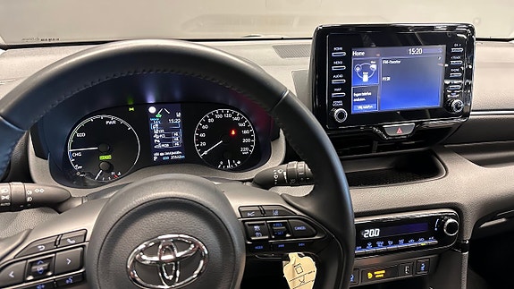 Toyota Yaris 11 of 22