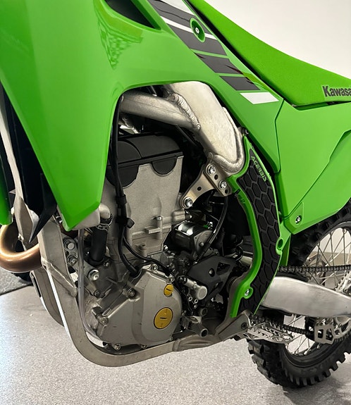 Kawasaki KX250 7 of 8