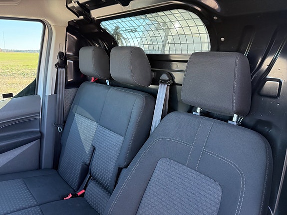 Ford Transit Connect 11 of 11