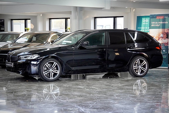 BMW 520d 4 of 5