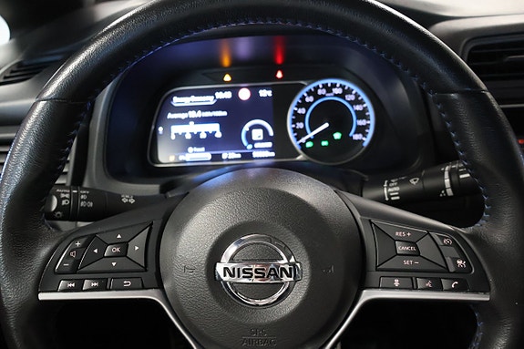 Nissan Leaf 6 of 9