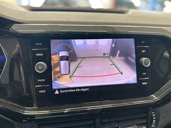Volkswagen T-Cross 17 of 17