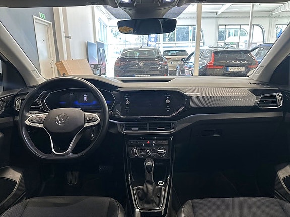 Volkswagen T-Cross 11 of 17