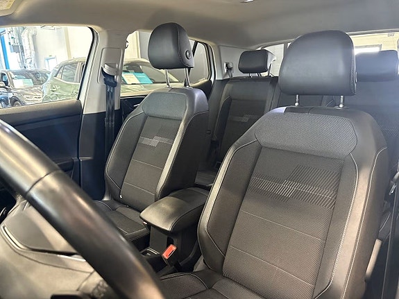 Volkswagen T-Cross 10 of 17