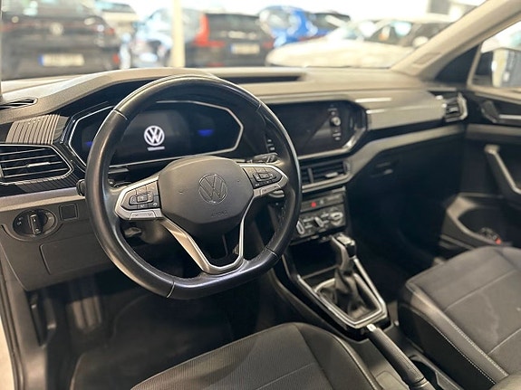 Volkswagen T-Cross 9 of 17