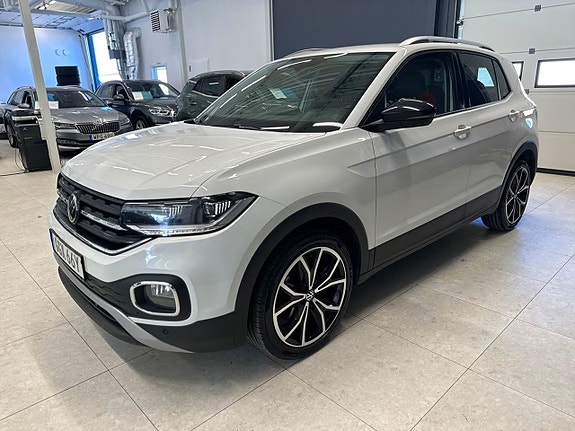 Volkswagen T-Cross 3 of 17