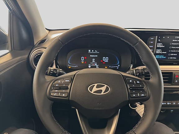 Hyundai i10 4 of 5