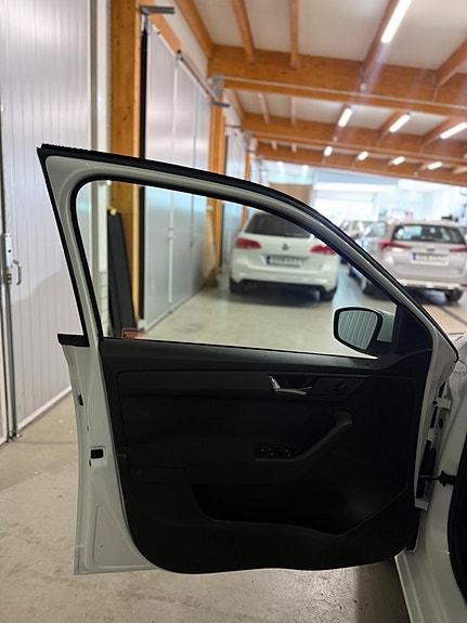 Skoda Fabia 5 of 5