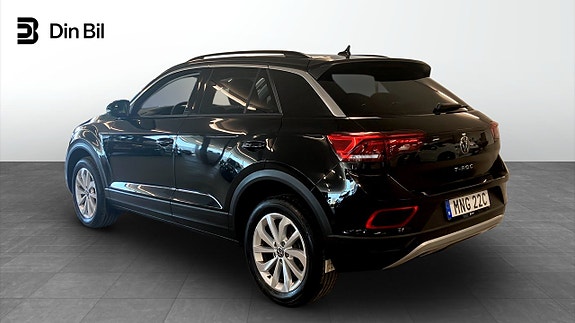 Volkswagen T-Roc 3 of 13