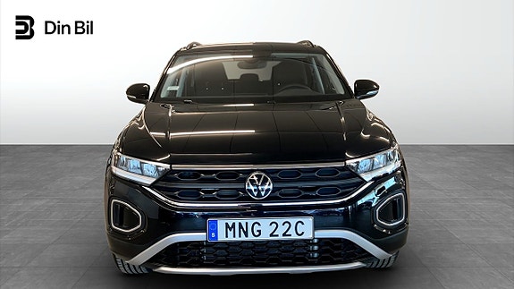Volkswagen T-Roc 4 of 13