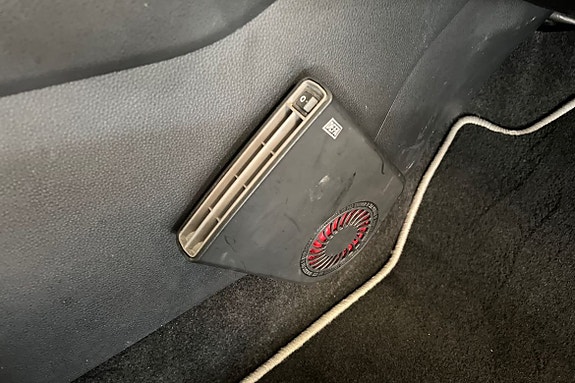Toyota RAV4 20 of 23