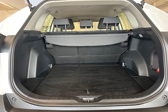 Toyota RAV4 7 of 23