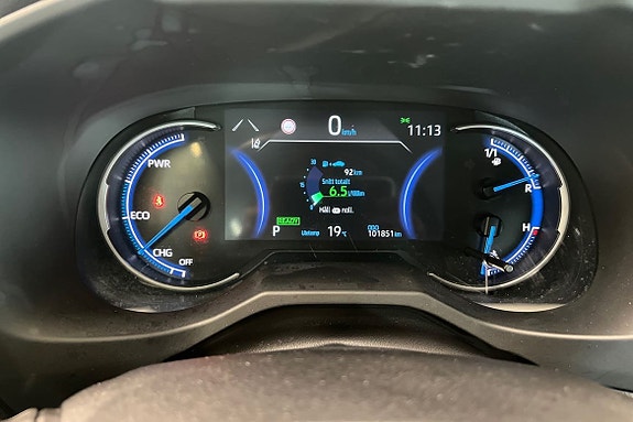 Toyota RAV4 18 of 23
