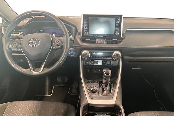 Toyota RAV4 15 of 23