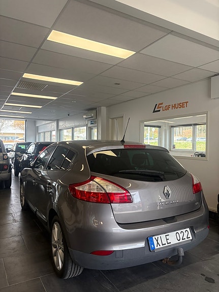 Renault Megane III 2 of 8