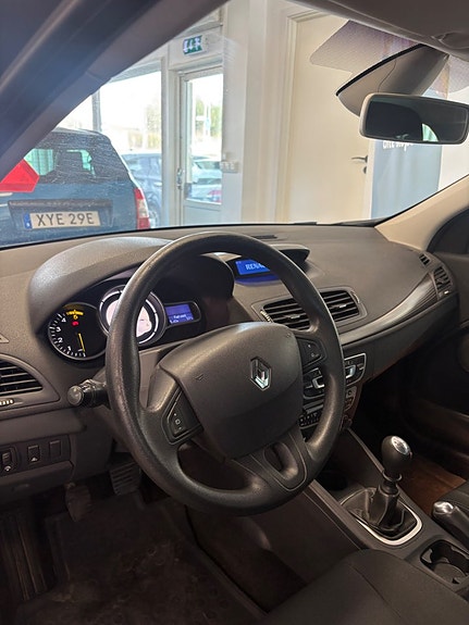 Renault Megane III 5 of 8