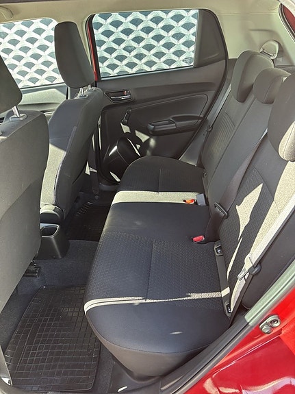 Suzuki Swift 17 of 18