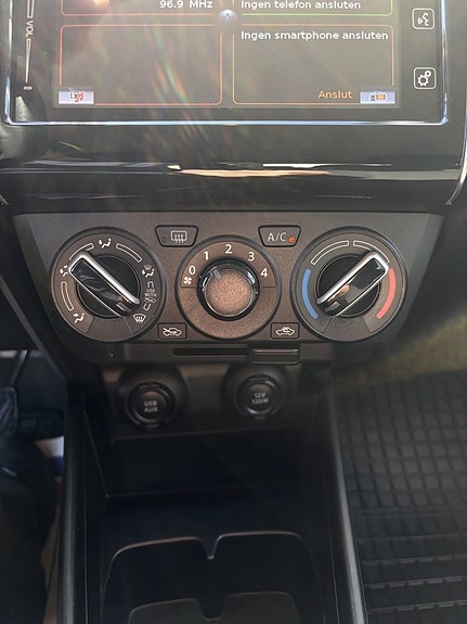 Suzuki Swift 11 of 18