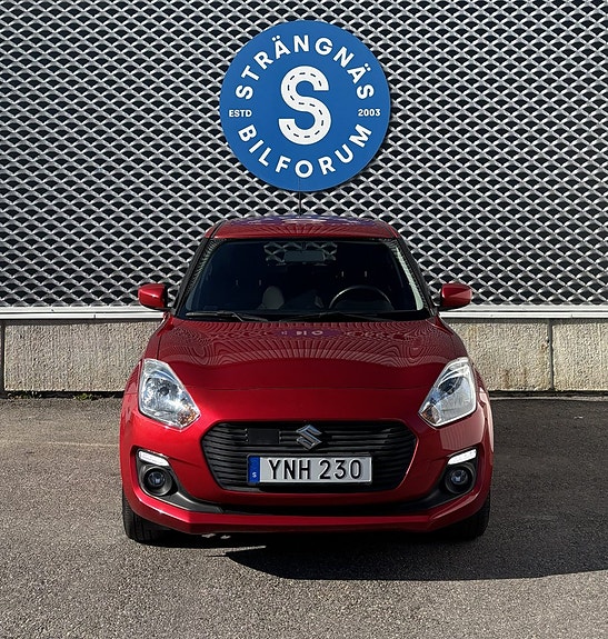 Suzuki Swift 2 of 5