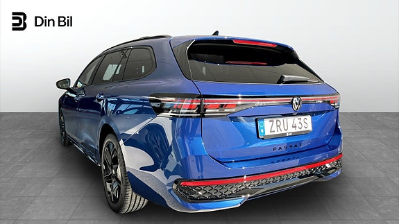 Volkswagen Passat 3 of 5