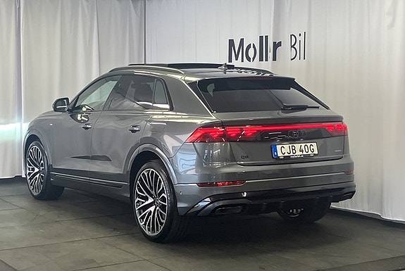 Audi Q8 7 of 17