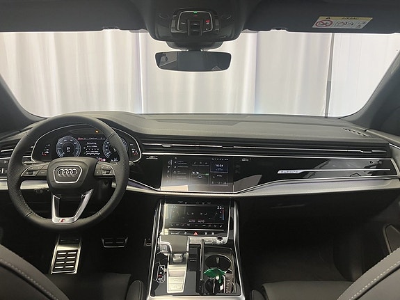 Audi Q8 14 of 17