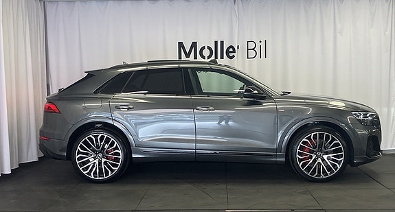 Audi Q8 6 of 17