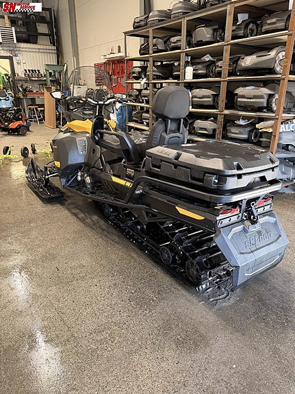 Ski-Doo Expedition LE 900 ACE Turbo 2 of 4