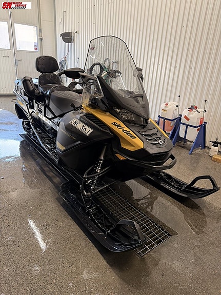 Ski-Doo Expedition LE 900 ACE Turbo 3 of 4