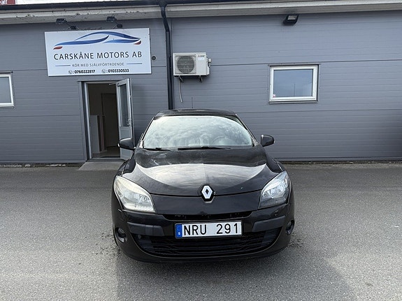 Renault Megane III 2 of 10