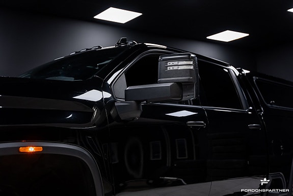 Chevrolet Silverado 2500 4 of 5