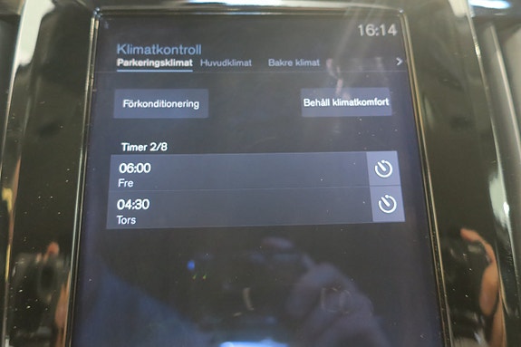 Volvo S90 9 of 16