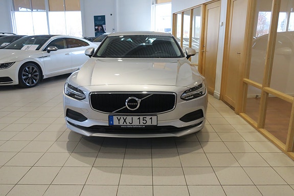 Volvo S90 3 of 5