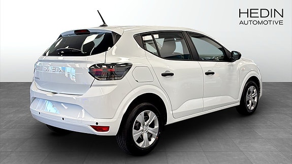 Dacia Sandero 2 of 5